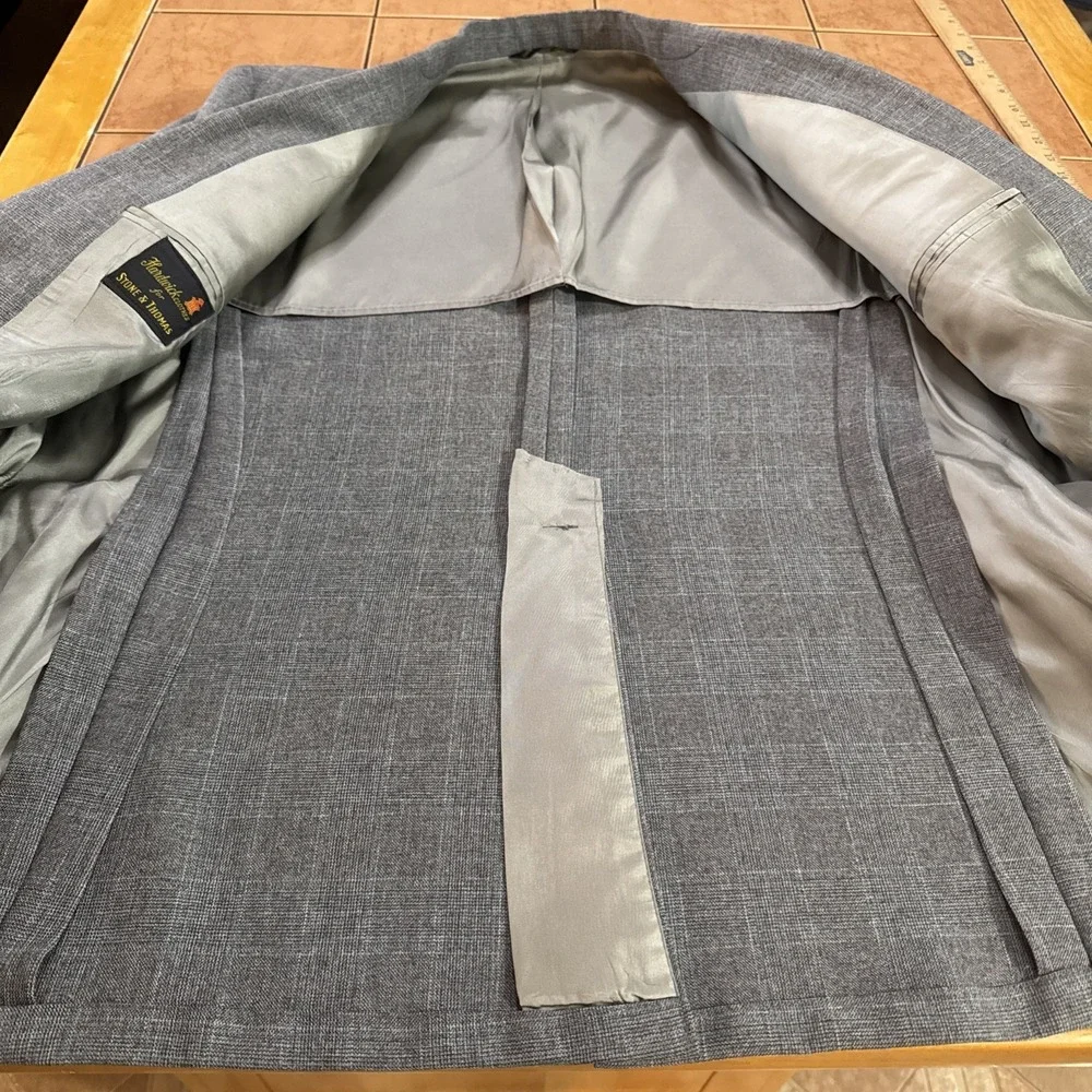 VTG Hardwick Sport‎ Coat Blazer Sz 42R Gray Red Plaid Wool Blend Jacket USA Made